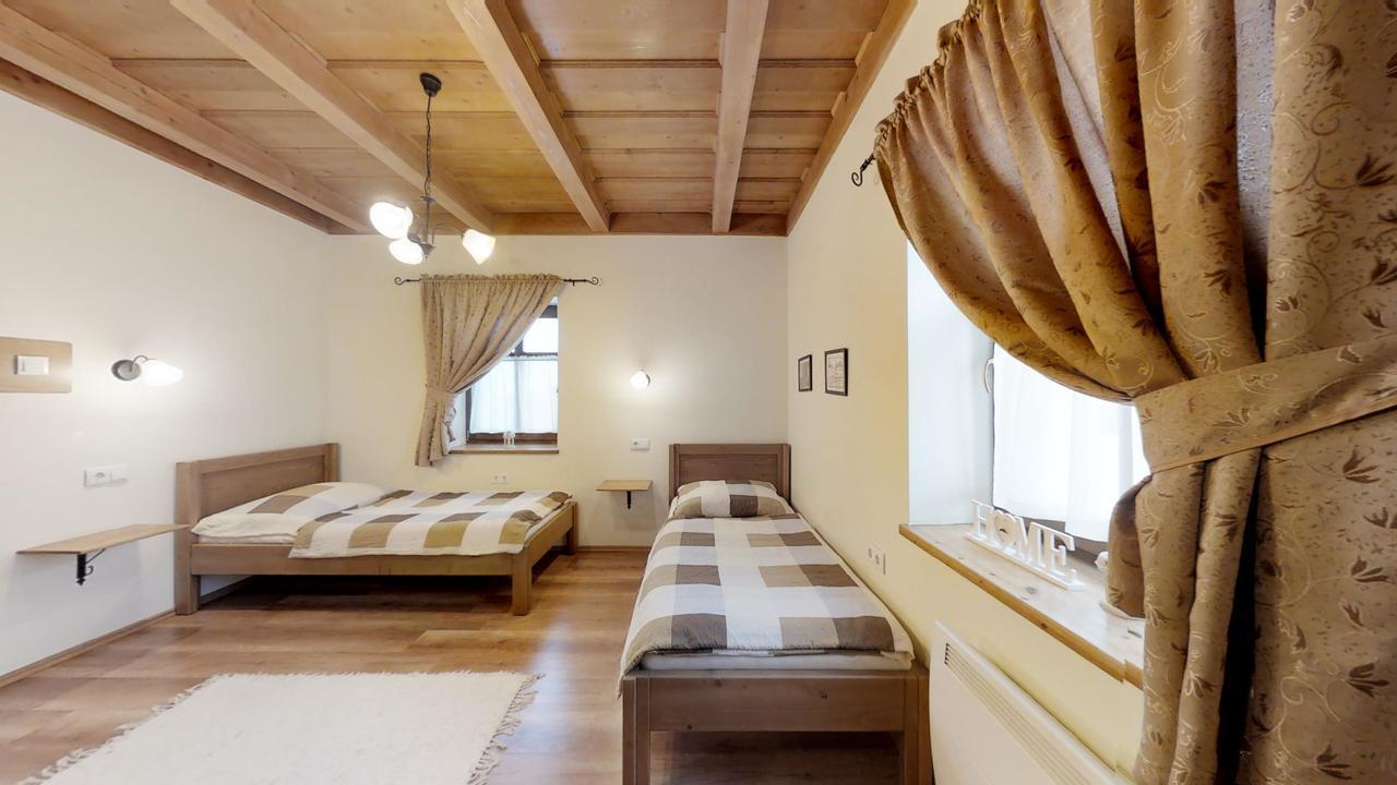Tóth Vendégház és Apartmanház Újfehértó Ujfeherto Exterior foto